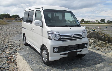 4 Seat Turbo mini MPV. Special order only from Japan 