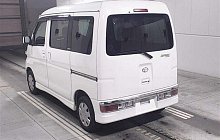 atrai-white-r-5-7604.jpg